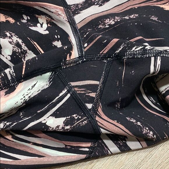 Lululemon Wunder Under 7/8 Leggings Colour Splash 12 High Rise Luxtreme - Picture 9 of 14